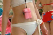 だからパ○パン派が増えるのか…水着からマン毛がコンニチワしてる素人さんの恥ずかしい姿ｗｗｗｗｗ