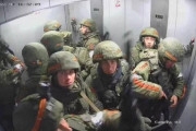 【悲報】市庁舎を占領しようとエレベーターに乗ったロシア兵、電源を落とされ閉じ込められて捕虜になる