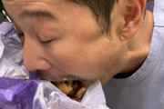 ZOZO前澤「超お金持ちがマクドナルドではしゃいでみた」ﾊﾟｼｬ