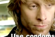【悲報】英国の避妊具CMが酷い、スーパーで騒ぐガキ→困り果てる親→「use condom」