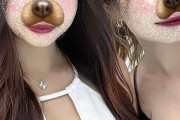 【画像】こういう水着女に囲まれてヨイショされたら色々出ちゃいそう